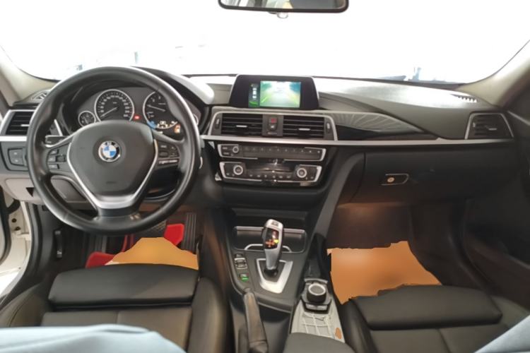 Used BMW 3 Series 2018 320Li Fashion Model Center Console