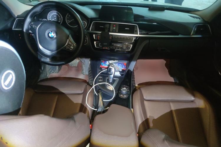 Used BMW 3 Series 2018 320Li Fashion Model Center Console