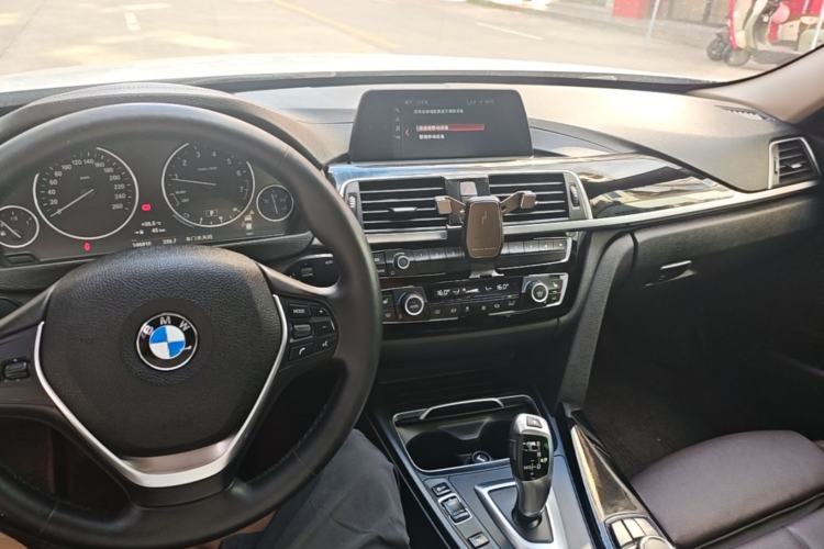 Used BMW 3 Series 2018 320Li Fashion Model Center Console