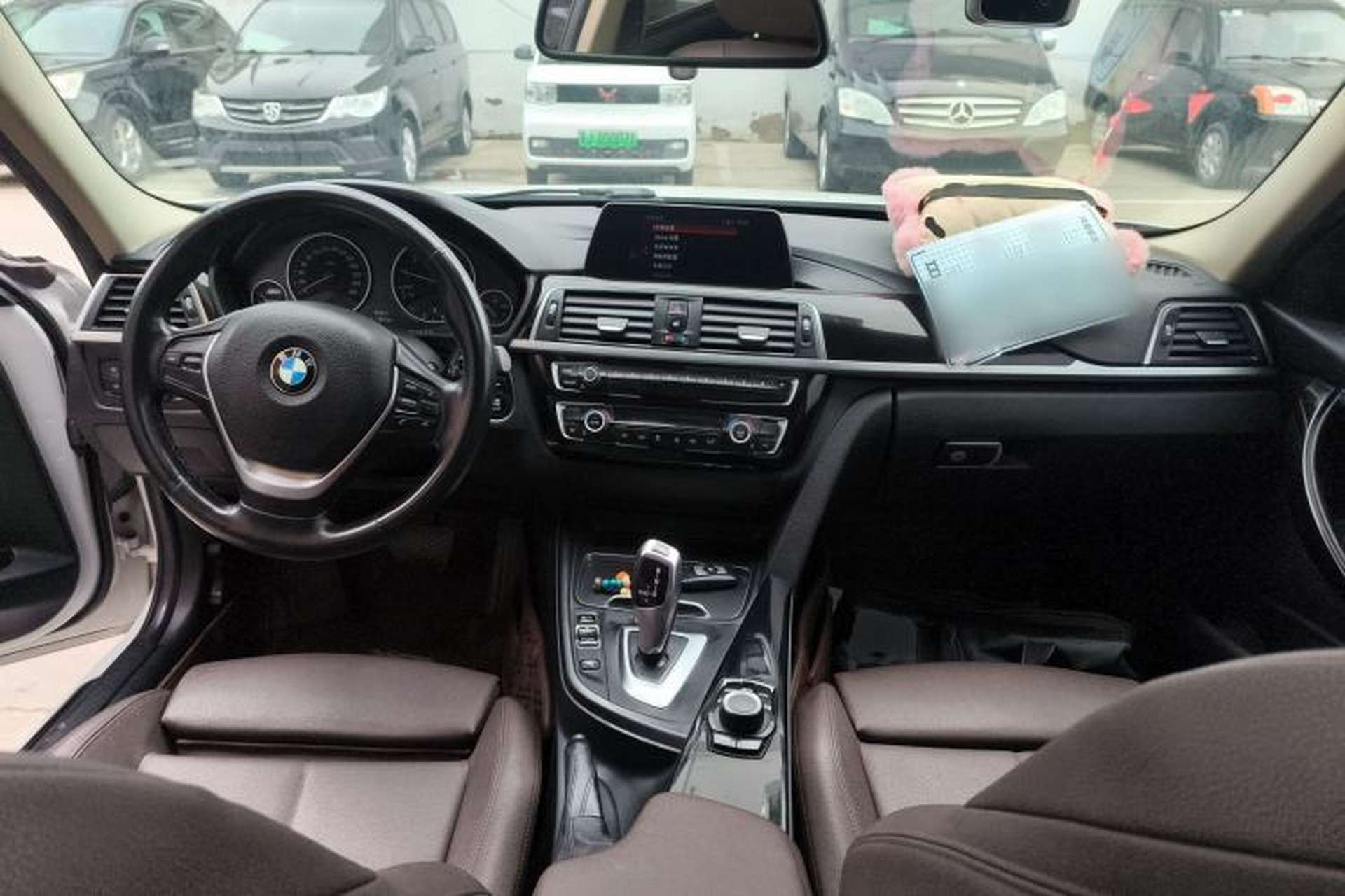 Used BMW 3 Series 2018 320Li Fashion Model Center Console