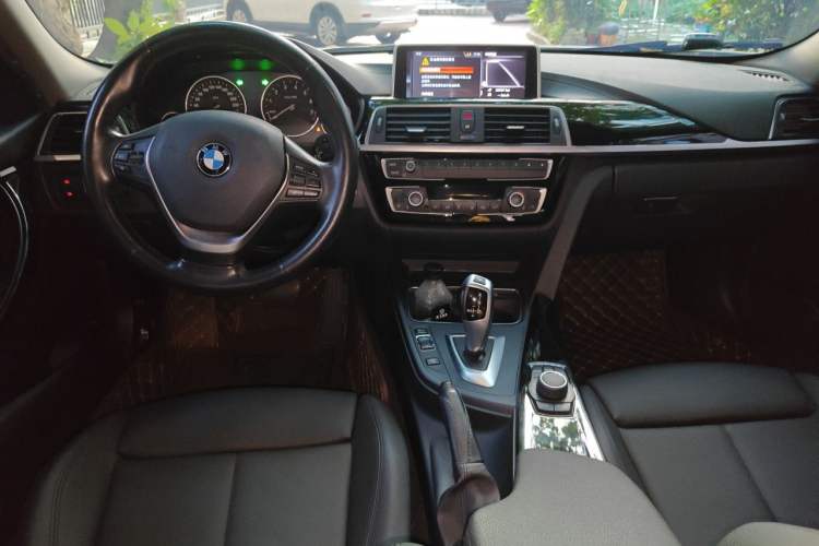 Used BMW 3 Series 2018 320Li Fashion Model Center Console