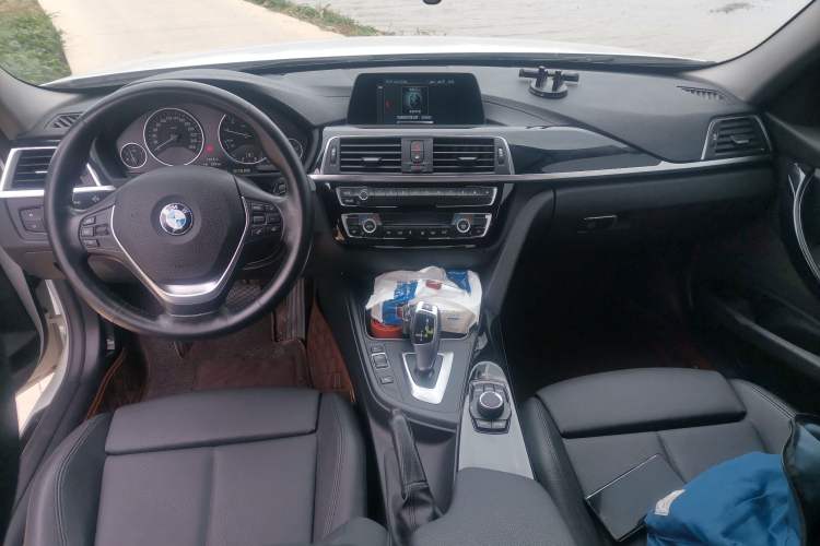 Used BMW 3 Series 2018 320Li Fashion Model Center Console