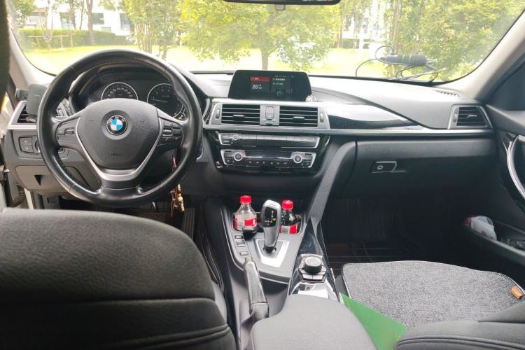 Used BMW 3 Series 2018 320Li Fashion Model Center Console