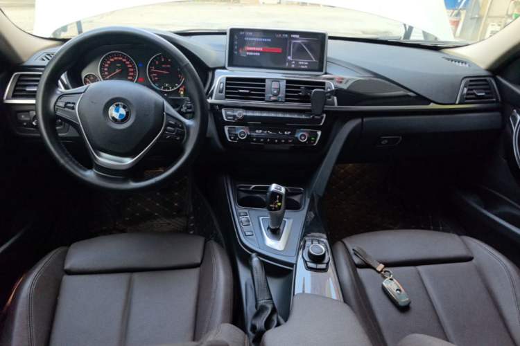 Used BMW 3 Series 2018 320Li Fashion Model Center Console