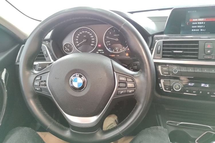 Used BMW 3 Series 2018 320Li Fashion Model Center Console