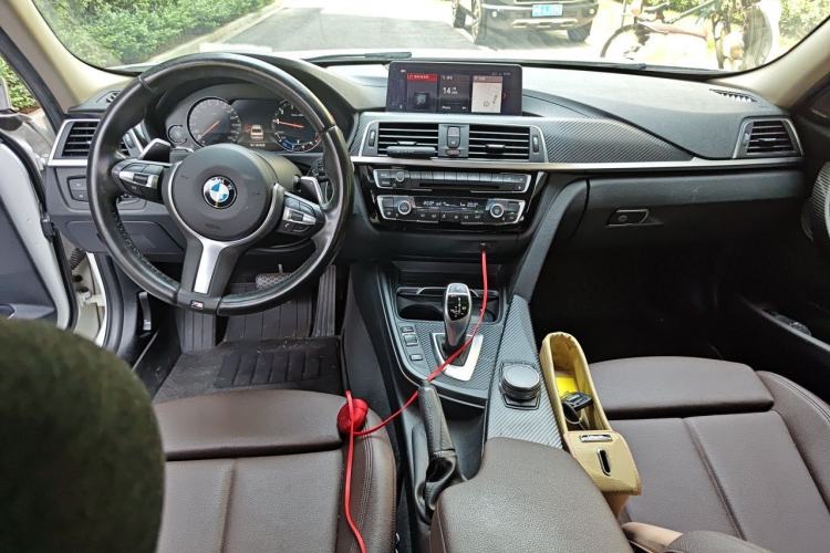 Used BMW 3 Series 2018 320Li Leading Model M Sport Package Center Console