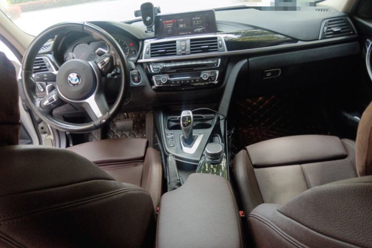 Used BMW 3 Series 2018 320Li Leading Model M Sport Package Center Console