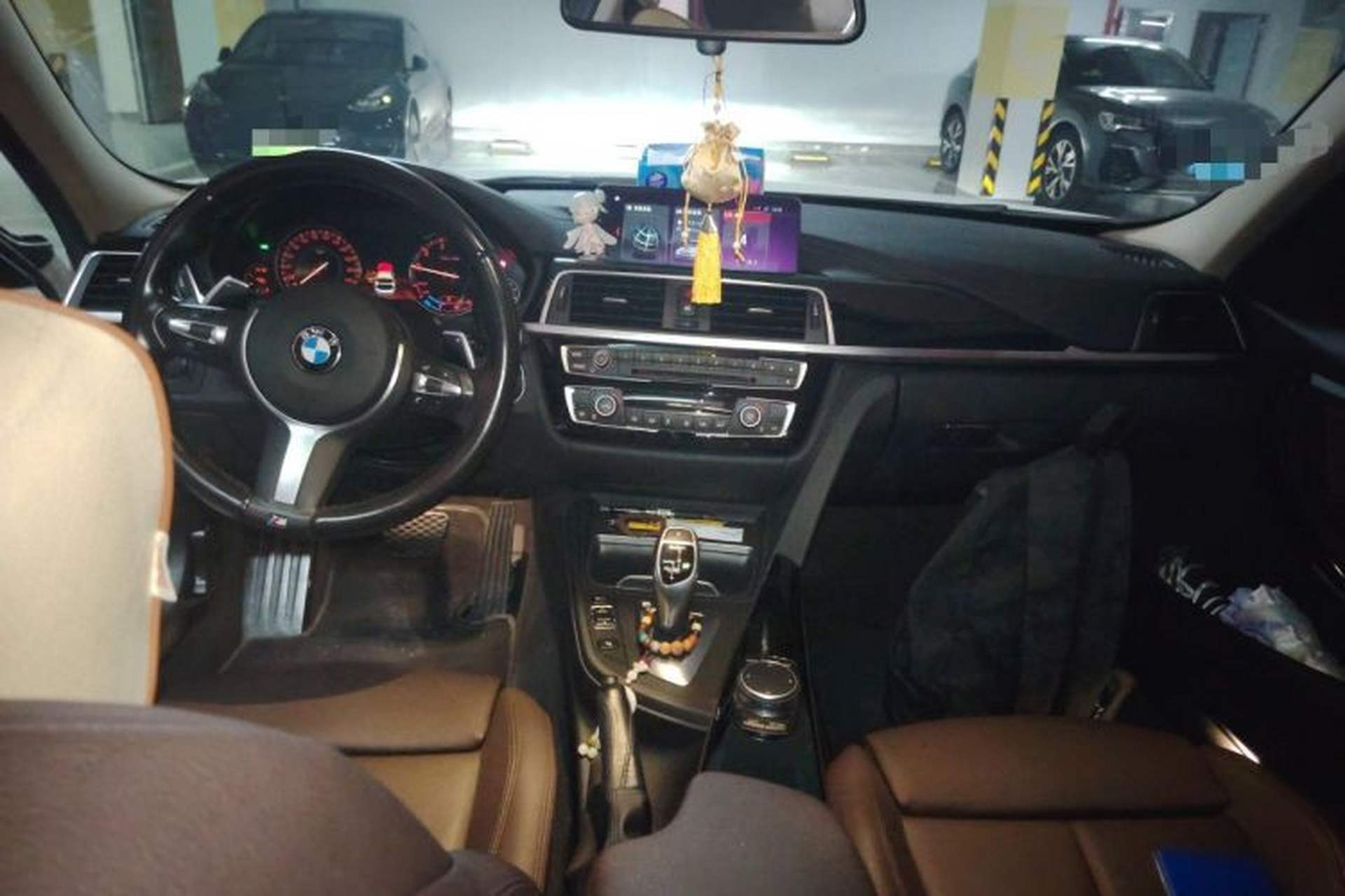 Used BMW 3 Series 2018 320Li Leading Model M Sport Package Center Console