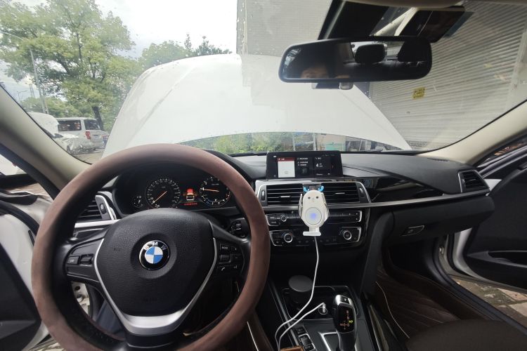 Used BMW 3 Series 2018 320Li Leading Luxury Package Center Console