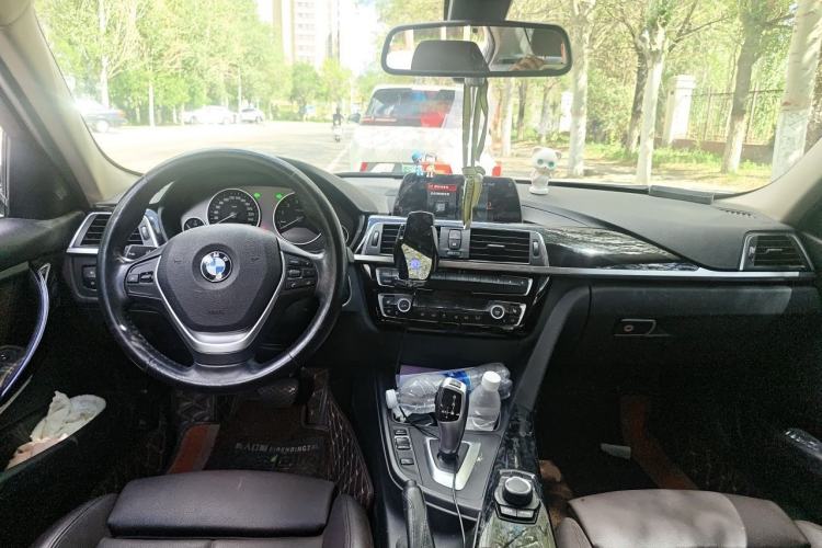 Used BMW 3 Series 2018 320Li Fashion Model Center Console