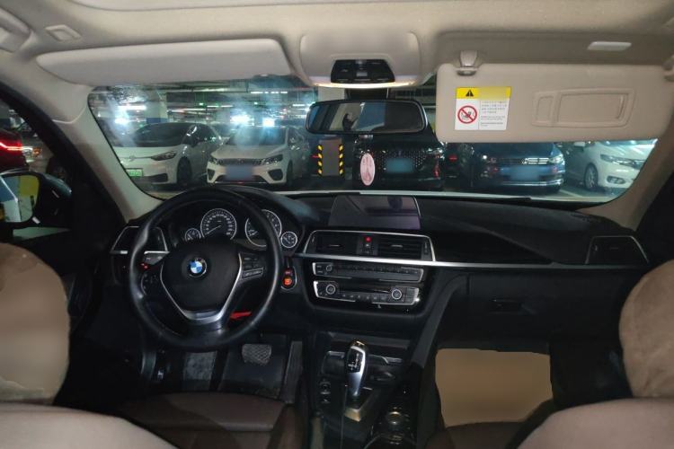 Used BMW 3 Series 2018 320Li Fashion Model Center Console