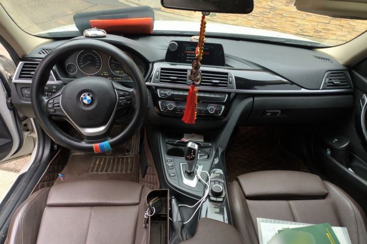 Used BMW 3 Series 2018 320Li Fashion Model Center Console