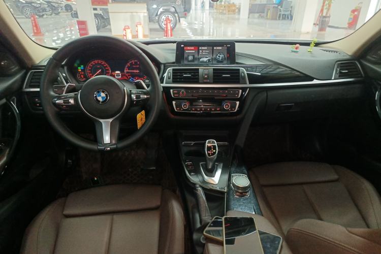 Used BMW 3 Series 2018 320Li Leading Model M Sport Package Center Console