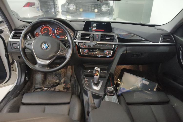 Used BMW 3 Series 2018 320Li xDrive Fashion Model Center Console