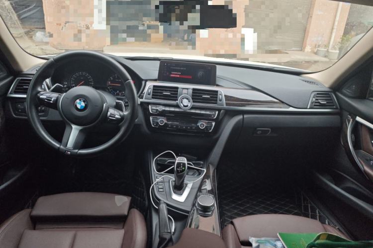 Used BMW 3 Series 2018 320Li M Sport Night Edition Center Console