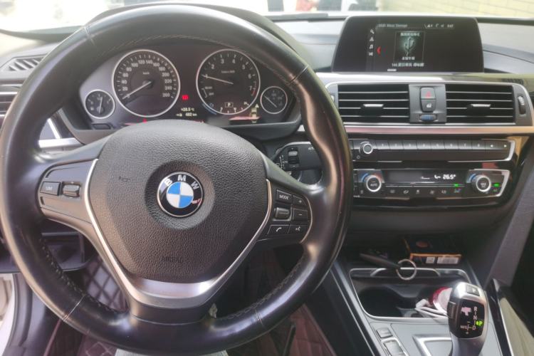 Used BMW 3 Series 2018 320Li Fashion Model Center Console