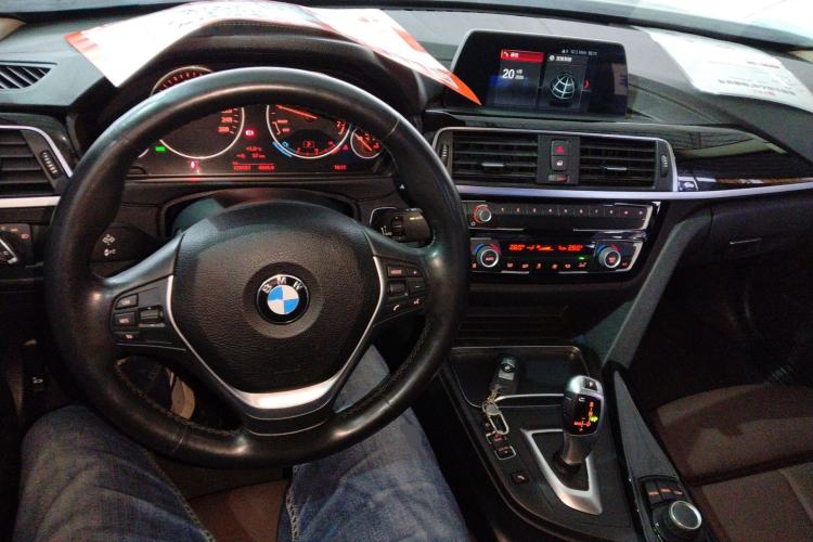 Used BMW 3 Series 2018 320Li Fashion Model Center Console