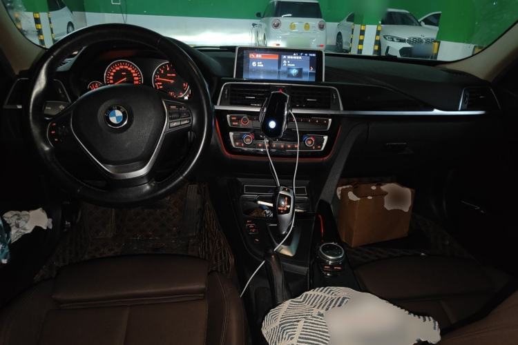 Used BMW 3 Series 2018 320Li Fashion Model Center Console