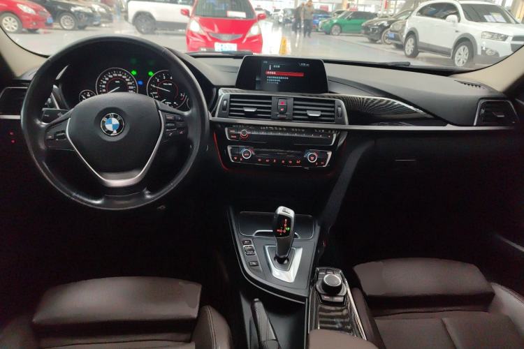 Used BMW 3 Series 2018 320Li Fashion Model Center Console