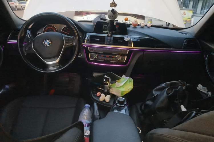 Used BMW 3 Series 2018 320Li Fashion Model Center Console