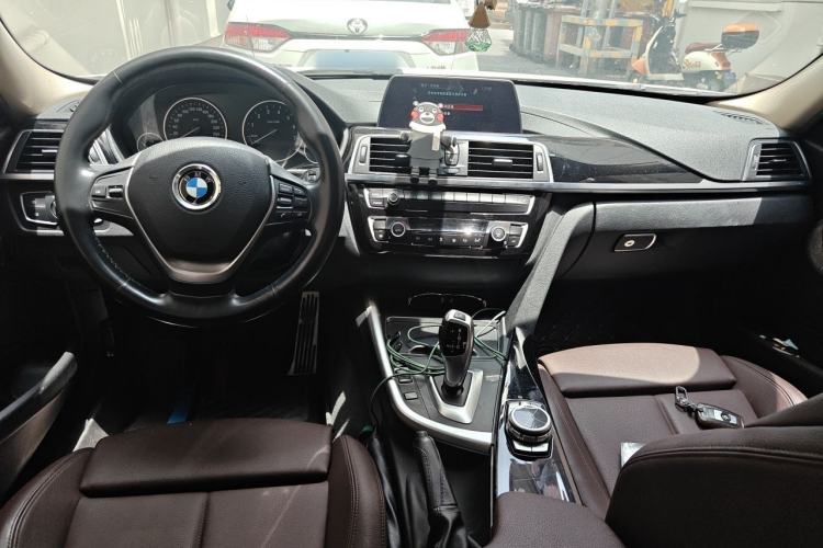 Used BMW 3 Series 2018 320Li Fashion Model Center Console