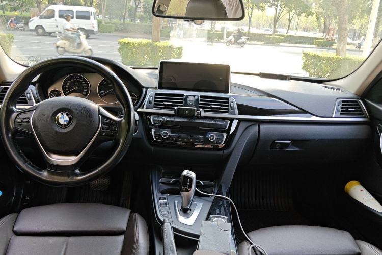 Used BMW 3 Series 2018 320Li Fashion Model Center Console