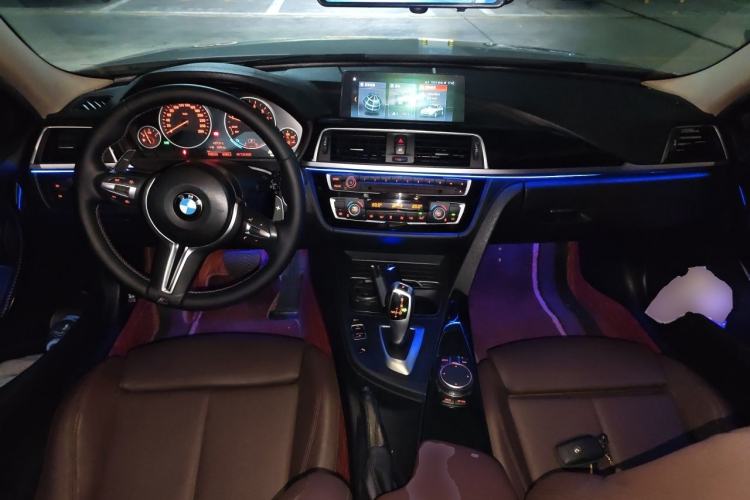 Used BMW 3 Series 2018 320Li Leading Model M Sport Package Center Console