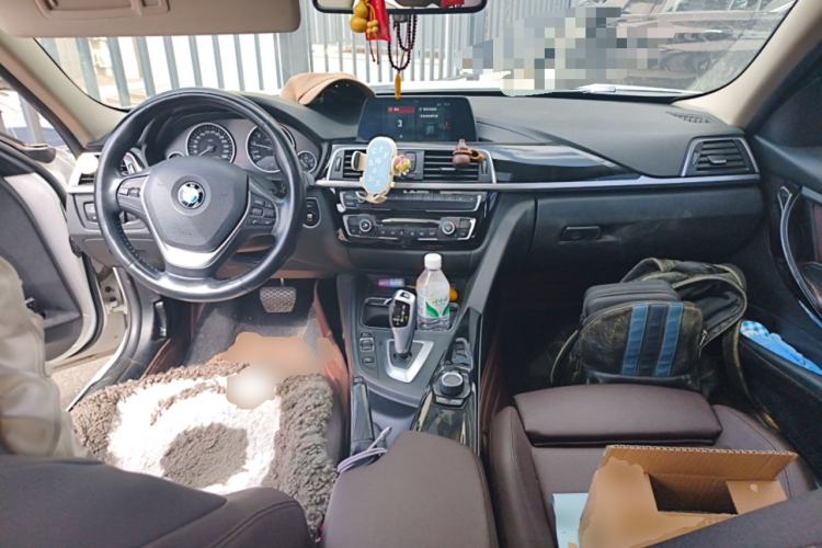 Used BMW 3 Series 2018 318Li Center Console