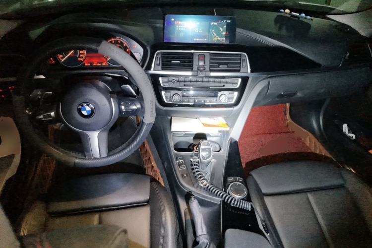 Used BMW 3 Series 2018 320Li Leading Model M Sport Package Center Console