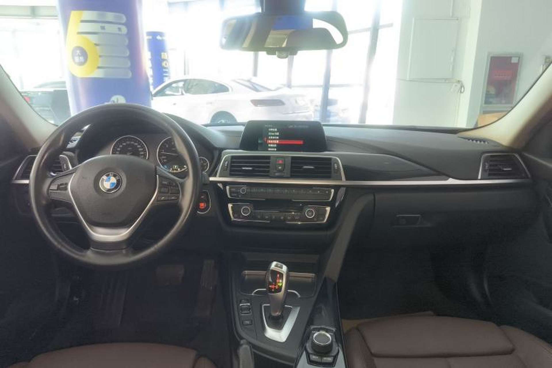 Used BMW 3 Series 2018 320Li Fashion Model Center Console