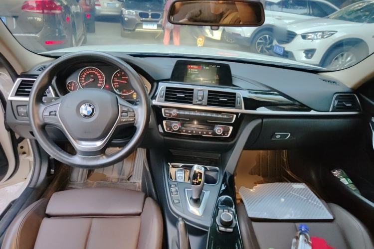 Used BMW 3 Series 2018 320Li Fashion Model Center Console