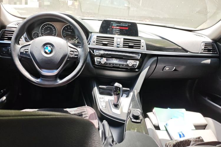Used BMW 3 Series 2018 320Li Fashion Model Center Console