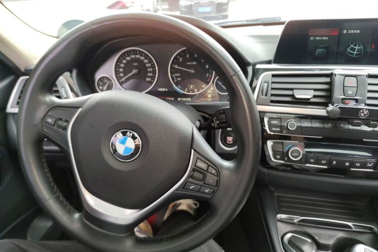 Used BMW 3 Series 2018 320Li Fashion Model Center Console