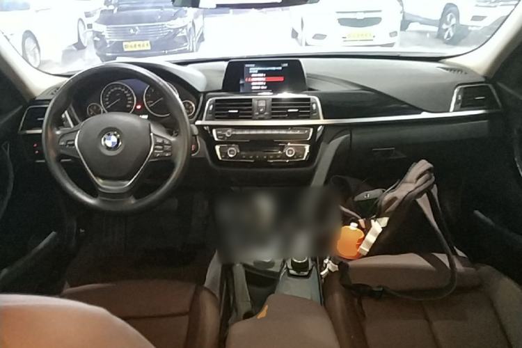 Used BMW 3 Series 2018 320Li Fashion Model Center Console