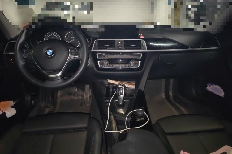 Used BMW 3 Series 2018 320Li Fashion Model Center Console