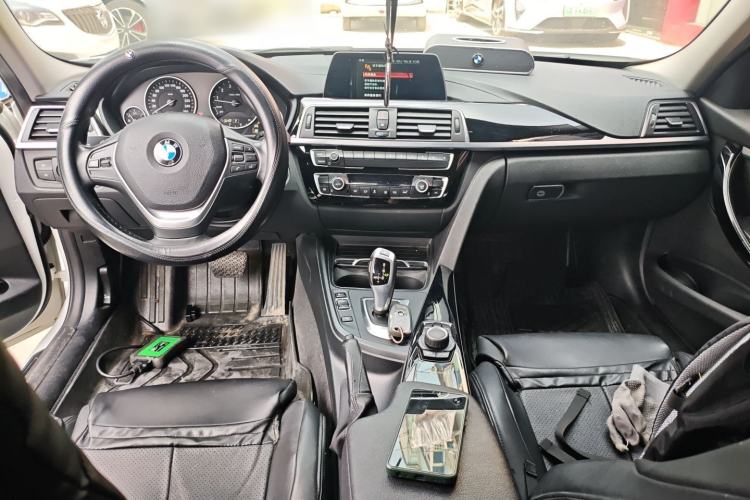 Used BMW 3 Series 2018 320Li Fashion Model Center Console
