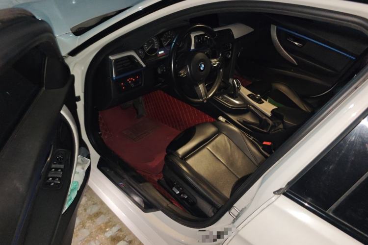 Used BMW 3 Series 2018 320i M Sport Package Driver Seat