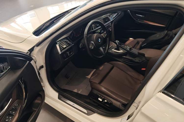 Used BMW 3 Series 2018 320Li Leading Model M Sport Package Driver Seat