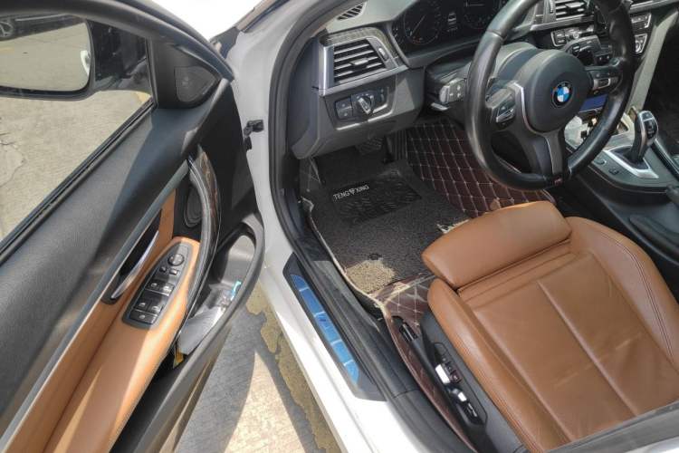 Used BMW 3 Series 2018 330Li M Sport Shadow Edition Driver Seat