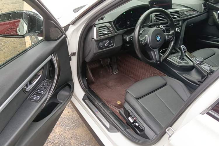 Used BMW 3 Series 2018 320Li M Sport Night Edition Driver Seat