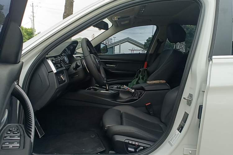 Used BMW 3 Series 2018 320Li Fashion Model Driver Seat