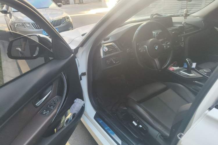 Used BMW 3 Series 2018 320Li Leading Model M Sport Package Driver Seat