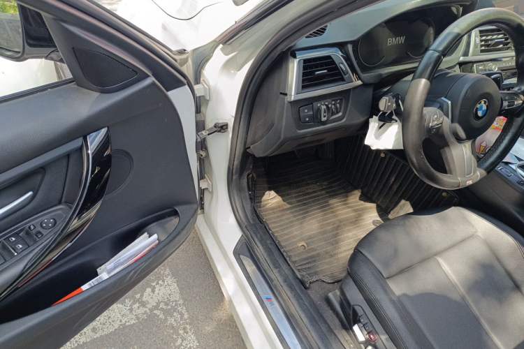 Used BMW 3 Series 2018 320Li Leading Model M Sport Package Driver Seat