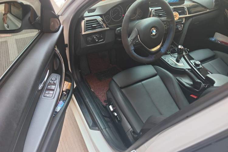 Used BMW 3 Series 2018 320Li Fashion Model Driver Seat