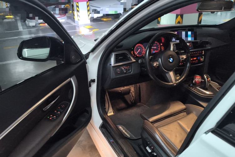 Used BMW 3 Series 2018 320i M Sport Night Edition Driver Seat