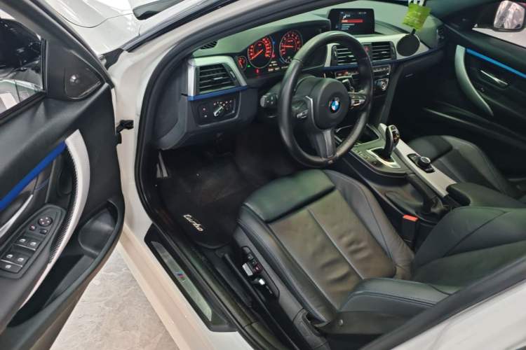 Used BMW 3 Series 2018 320i M Sport Package Driver Seat