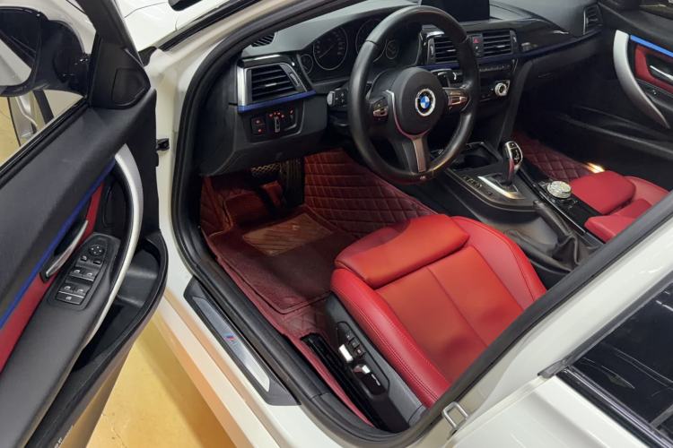 Used BMW 3 Series 2018 320i M Sport Package Driver Seat