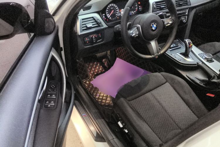 Used BMW 3 Series 2018 320i M Sport Night Edition Driver Seat