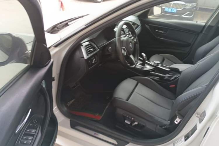 Used BMW 3 Series 2018 320Li Leading Model M Sport Package Driver Seat