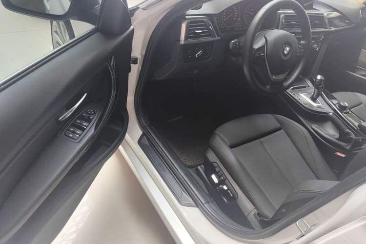 Used BMW 3 Series 2018 320Li Fashion Model Driver Seat
